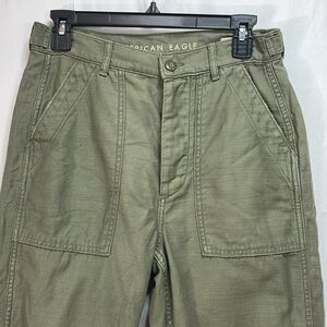 🦚 American Eagle olive Green fatigue, style pants